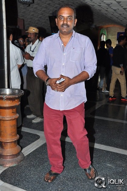 Bandipotu-Movie-Hungama-at-Sandhya-Theatre